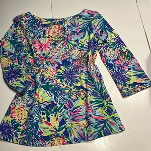 Lilly Pulitzer size XS floral shirt
